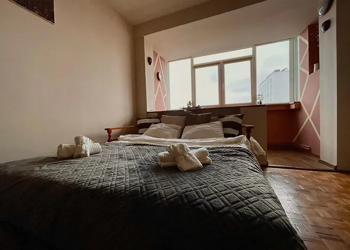 Rustic Trainstation Corner * Braşov